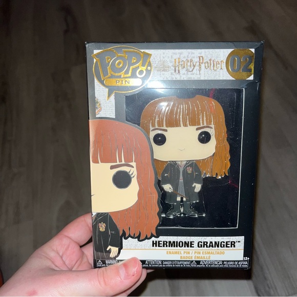 Hermoine Granger funko pop pin #02
Brand new in package